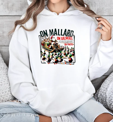 Duck hunting Santa on mallard on gadwall Christmas T-Shirt Unisex Hoodie