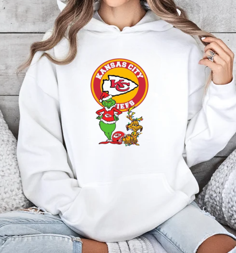 Grinch And Max Kansas City Chiefs Merry Christmas 2024 T-Shirt Unisex Hoodie