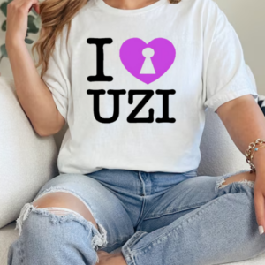 I heart Uzi T-Shirt Classic Women's T-shirt