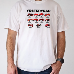 Yesteryear Vintage Red Tractor T-Shirt Classic Men's T-shirt